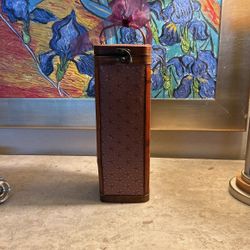 Bamboo Wine Gift Box $5 (Shea And 30th st)