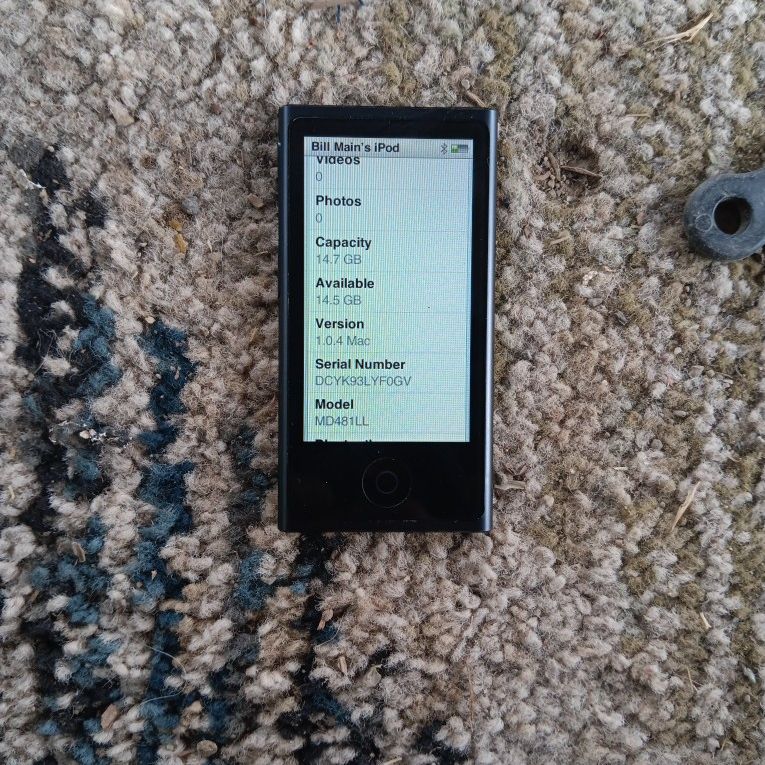 iPod Nano 7th Generation(16gb Space￼


