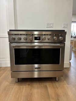 36” Frigidaire Professional oven