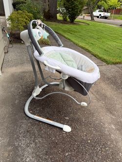 Graco  Baby Rocker Bouncer