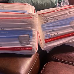 5 Universal Sm/medium Adult Diapers