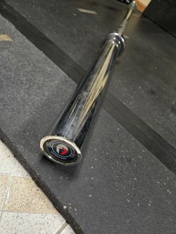 Titan Fitness 44lb 20kg 7ft Performance Series Olympic Bar