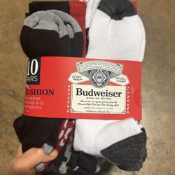 NWT Men’s Crew Socks 10 Pairs 