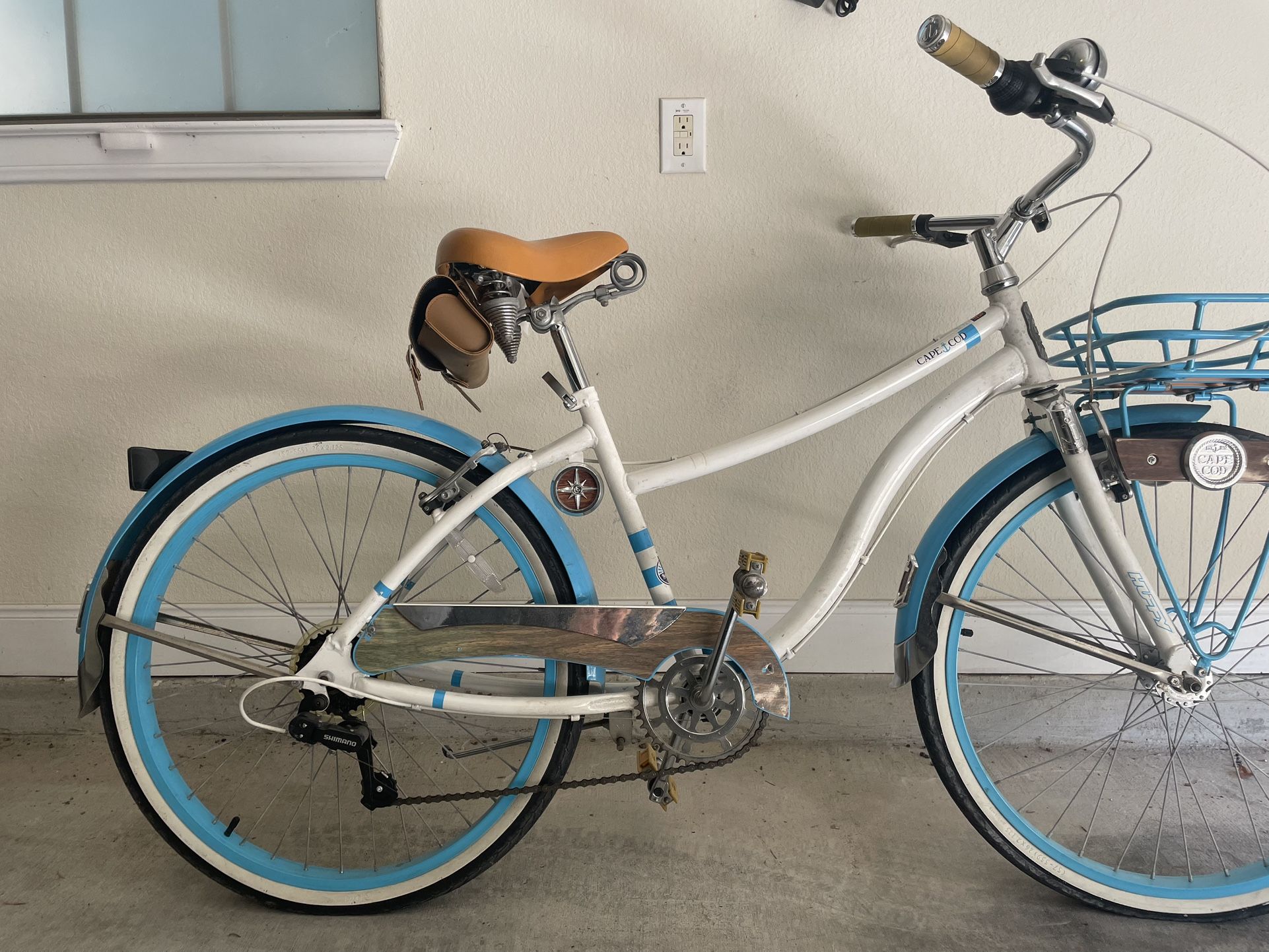 26" Huffy Cape Cod Newbury Women's Cruiser Bike, Soft White