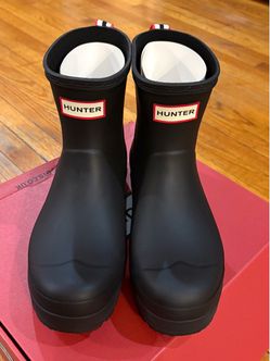NWB Hunter Women’s  Play Short Boot Rain Boot Black US 9, EU 40/41 WFS2020RMA