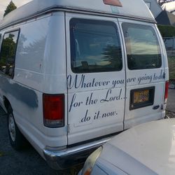 2004 Ford Econoline