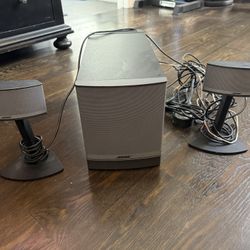 Bose Companion 5 Multimedia Speaker Complete System Computer Speaker