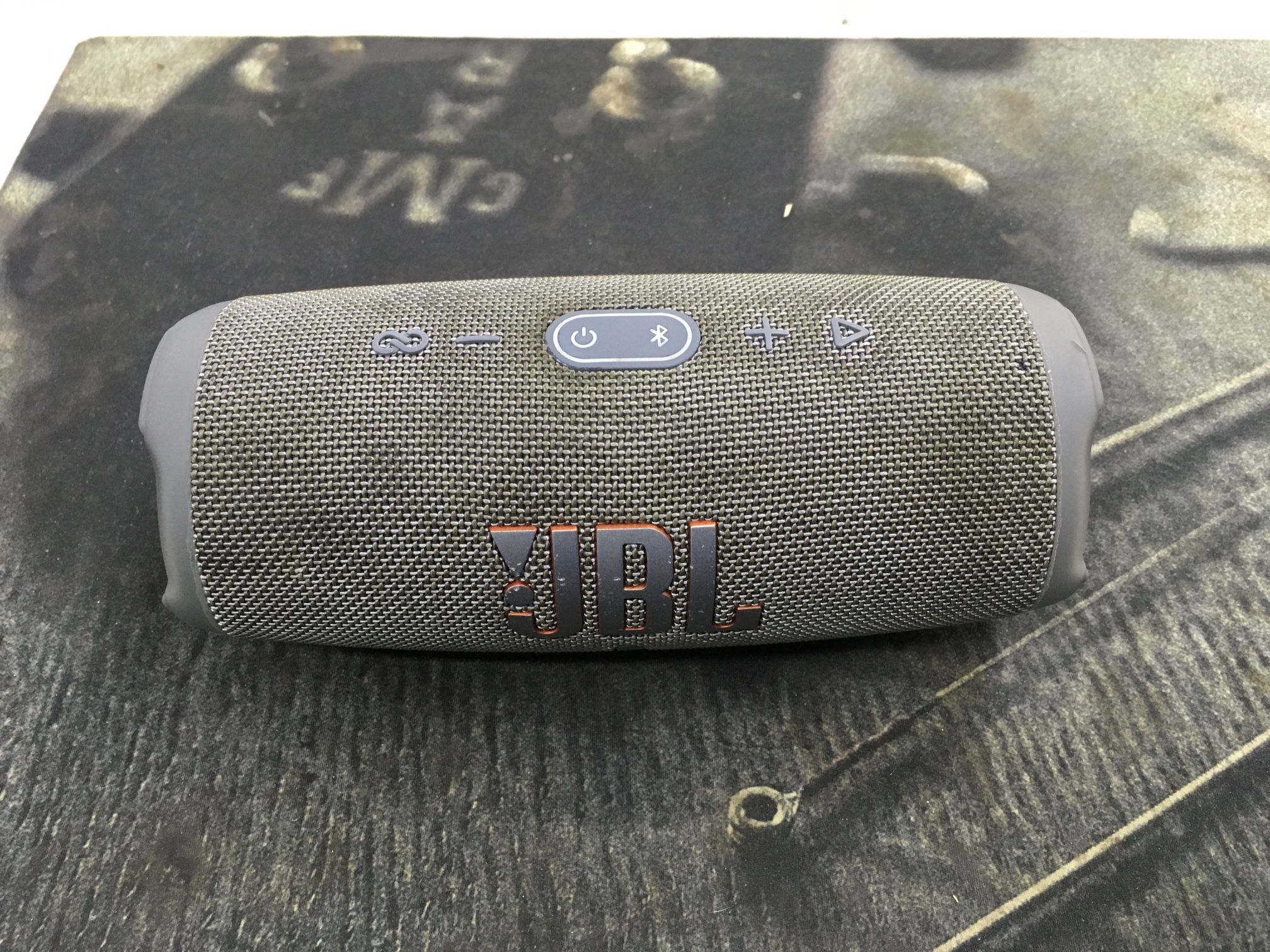 JBL Charge 5