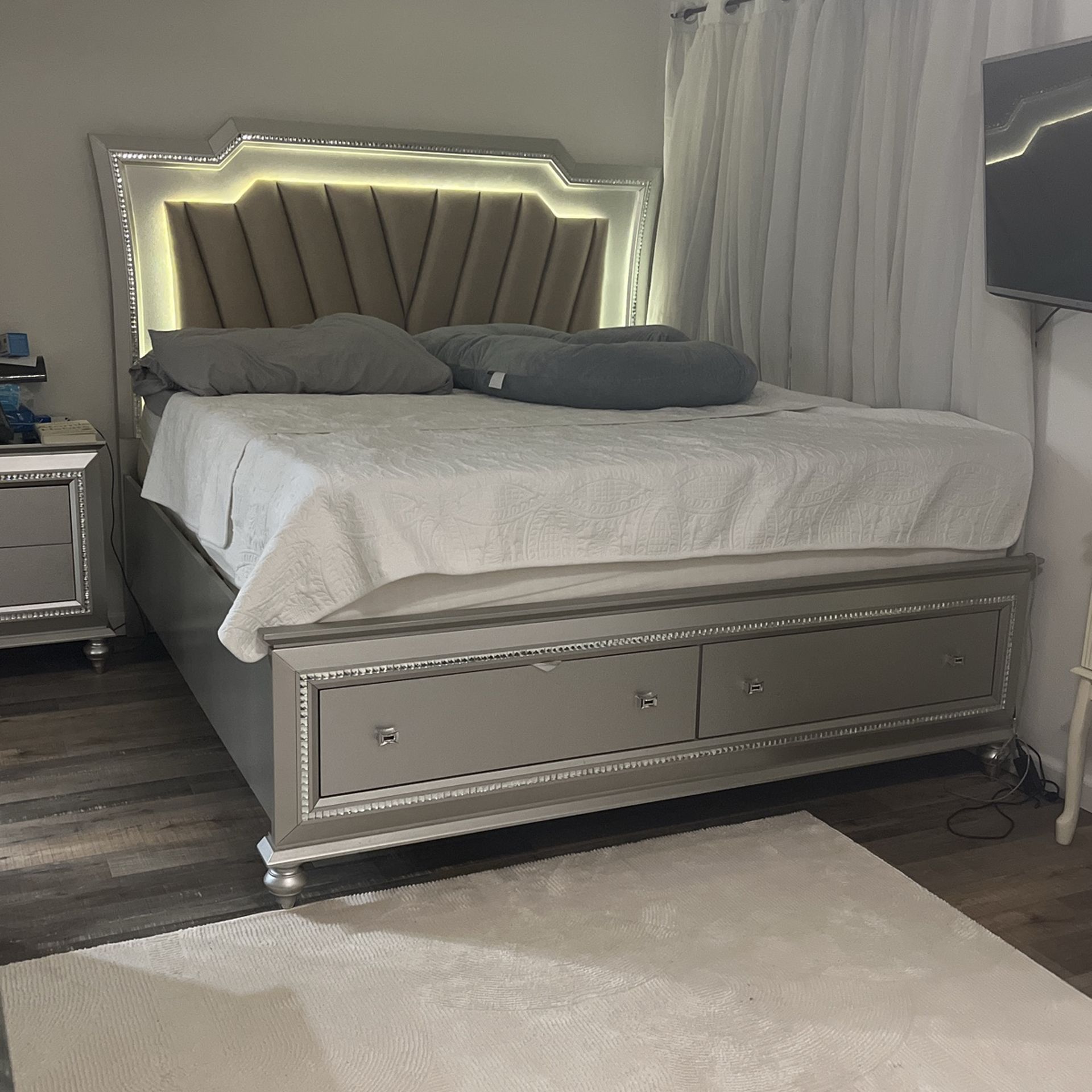 King Size Bedroom Set