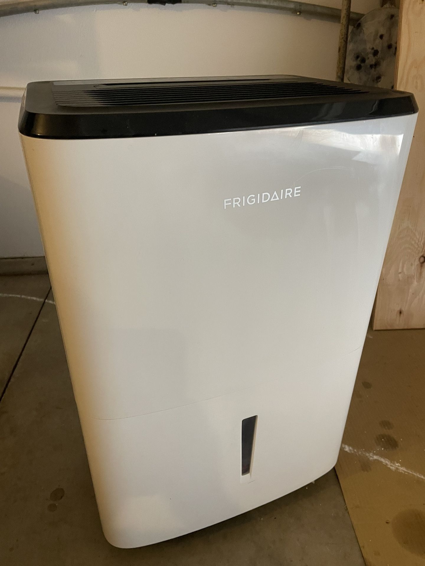 Frigidaire Dehumidifier 