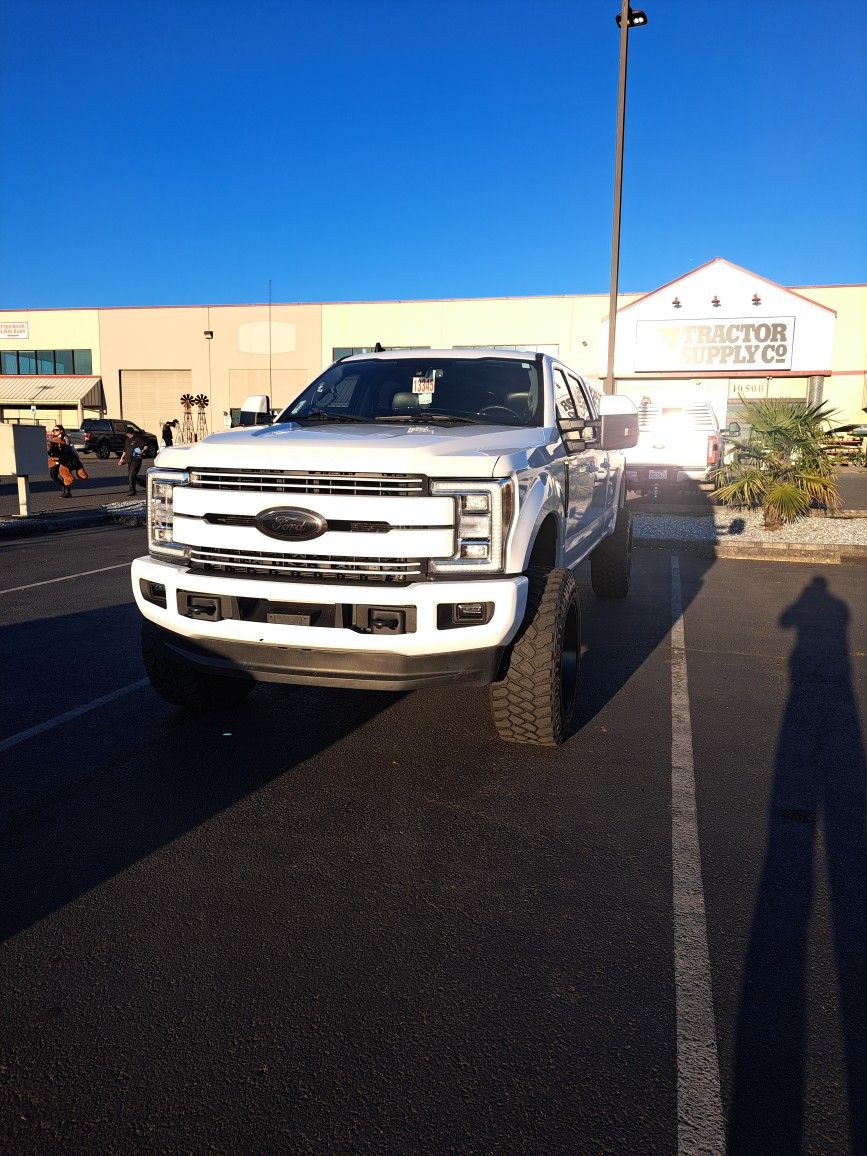 2019 Ford F350 Bumpers