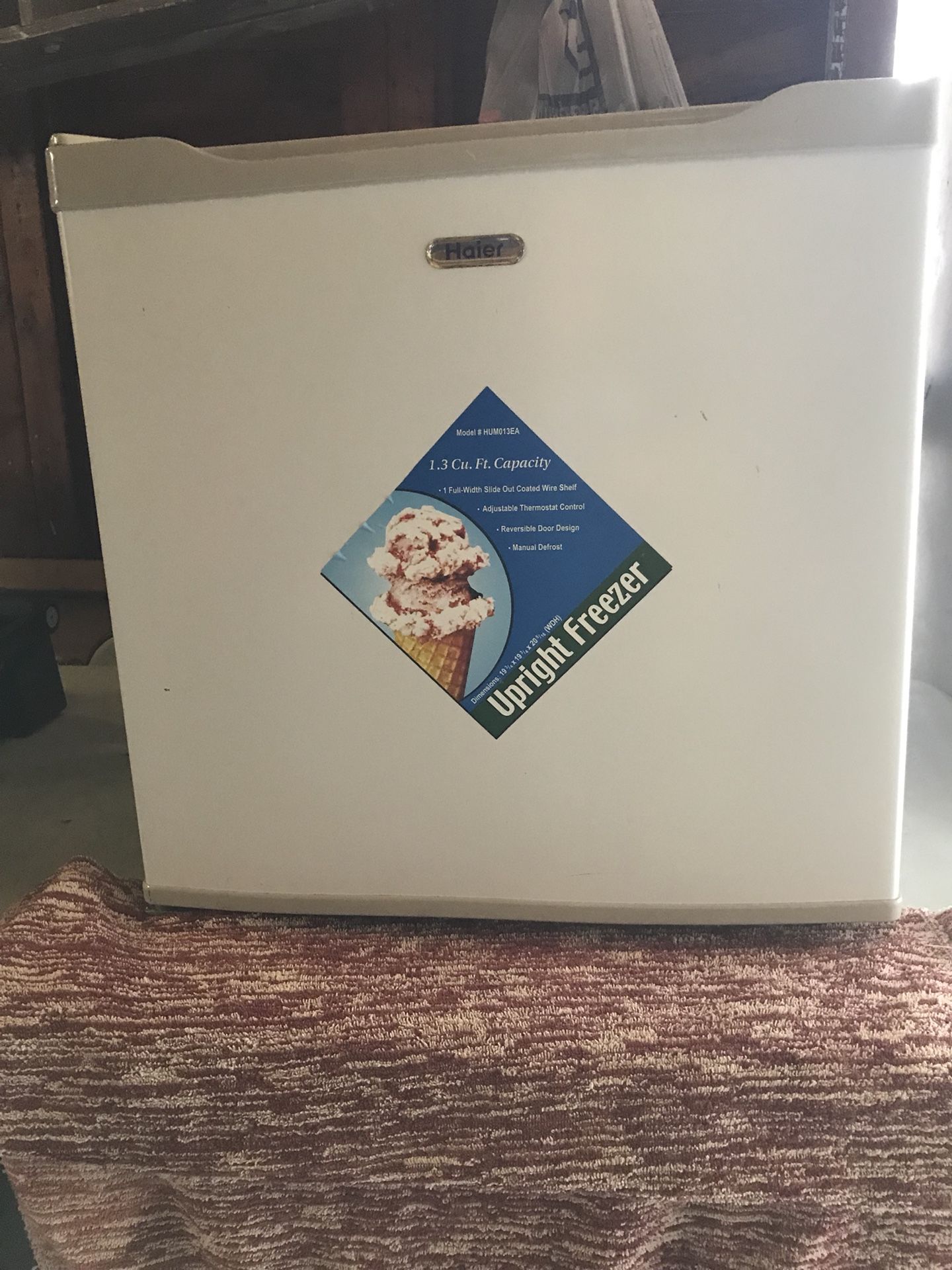 Haier 1.3 C.U Ft White Upright Freezer