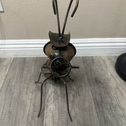 Metal Ant Wine Bottle Holder – Rustic Decor