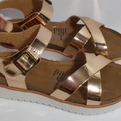 Gold Sandals 👡 