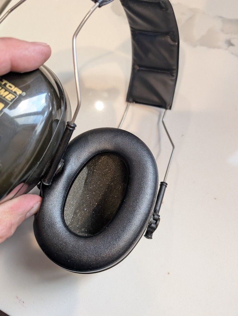 3M Peltor 101 Earmuff Hearing Protection