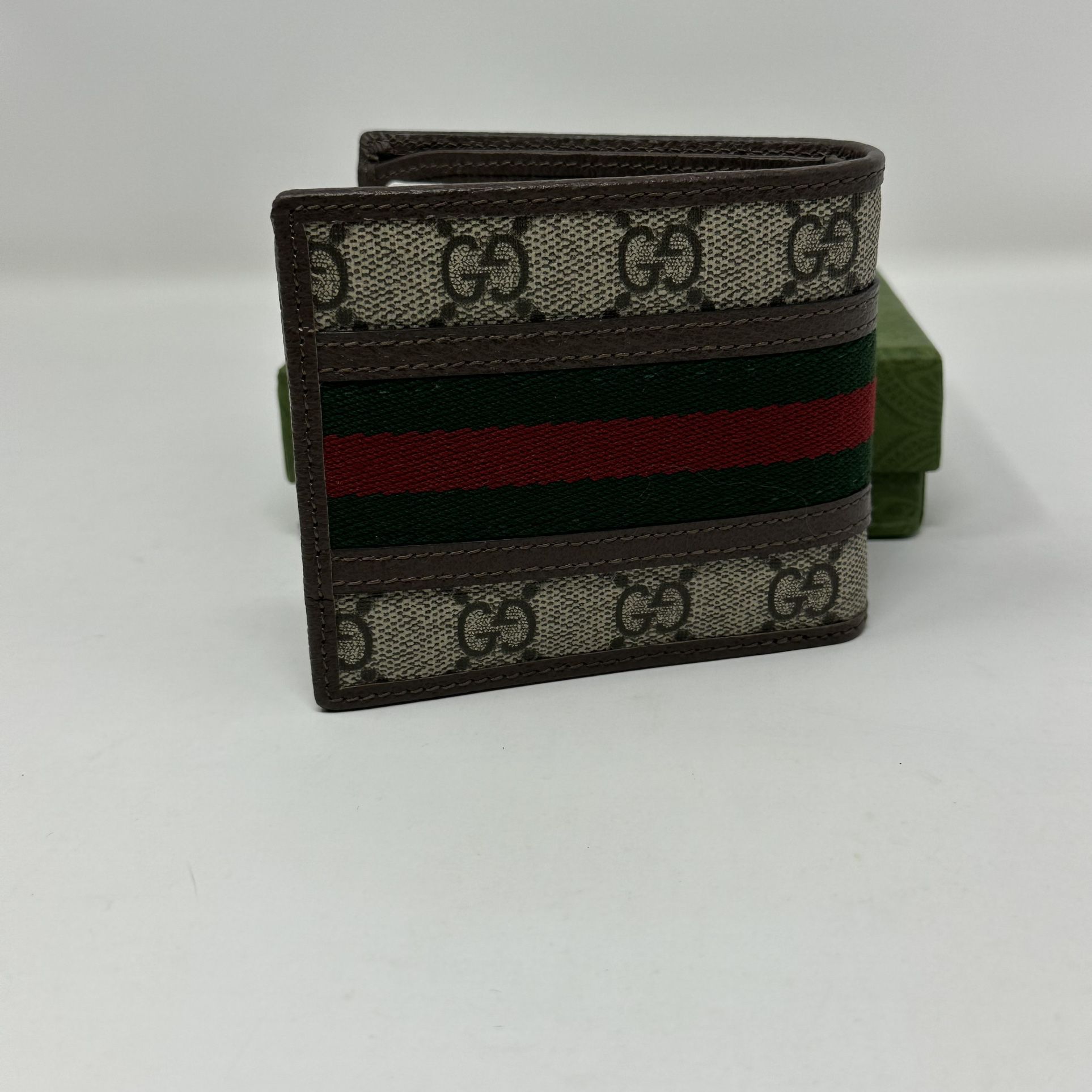 Men's Louis Vuitton Brown Wallet for Sale in Brooklyn, NY - OfferUp