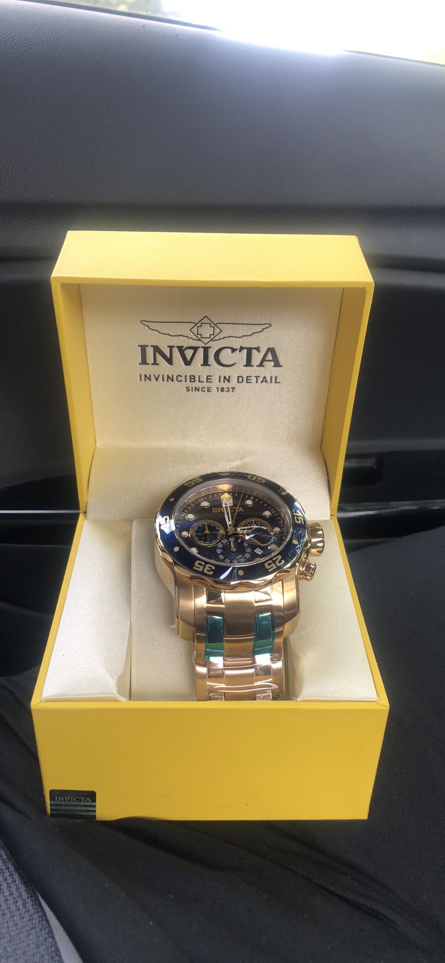INVICTA BLUEFACE PRO DIVER SERIES WATCH! HOT DEAL!