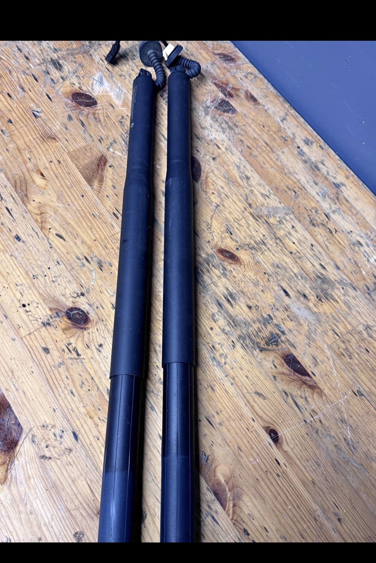 Rear Power Tailgate Struts / Shock Absorbers – Pair