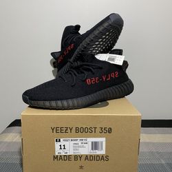 Yeezy 350 V2