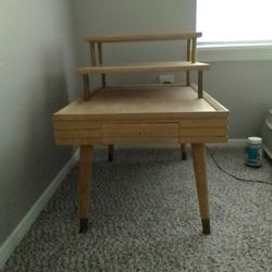 1950s Mid-Century Modern Side Table 