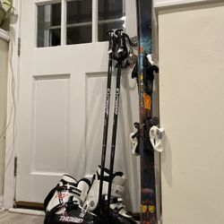 Intermediate Ski Set (Skis, boots, poles) (Used, Very Good) (Free Delivery)