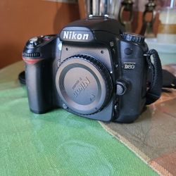 NIKON D80 CAMERA
