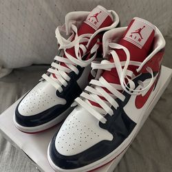 Air Jordan 1s Women’s Mid Patent Leather Navy/White/Red