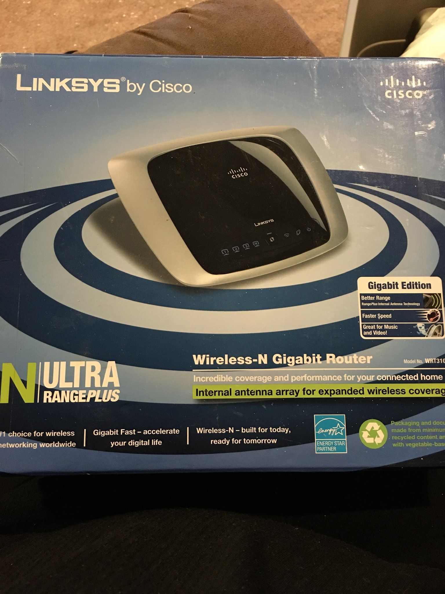 Cisco- Linksys WRT310N Wireless- N Gigabit Router 