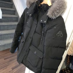 Moose knuckles Women’s Large Anguille Jacket 