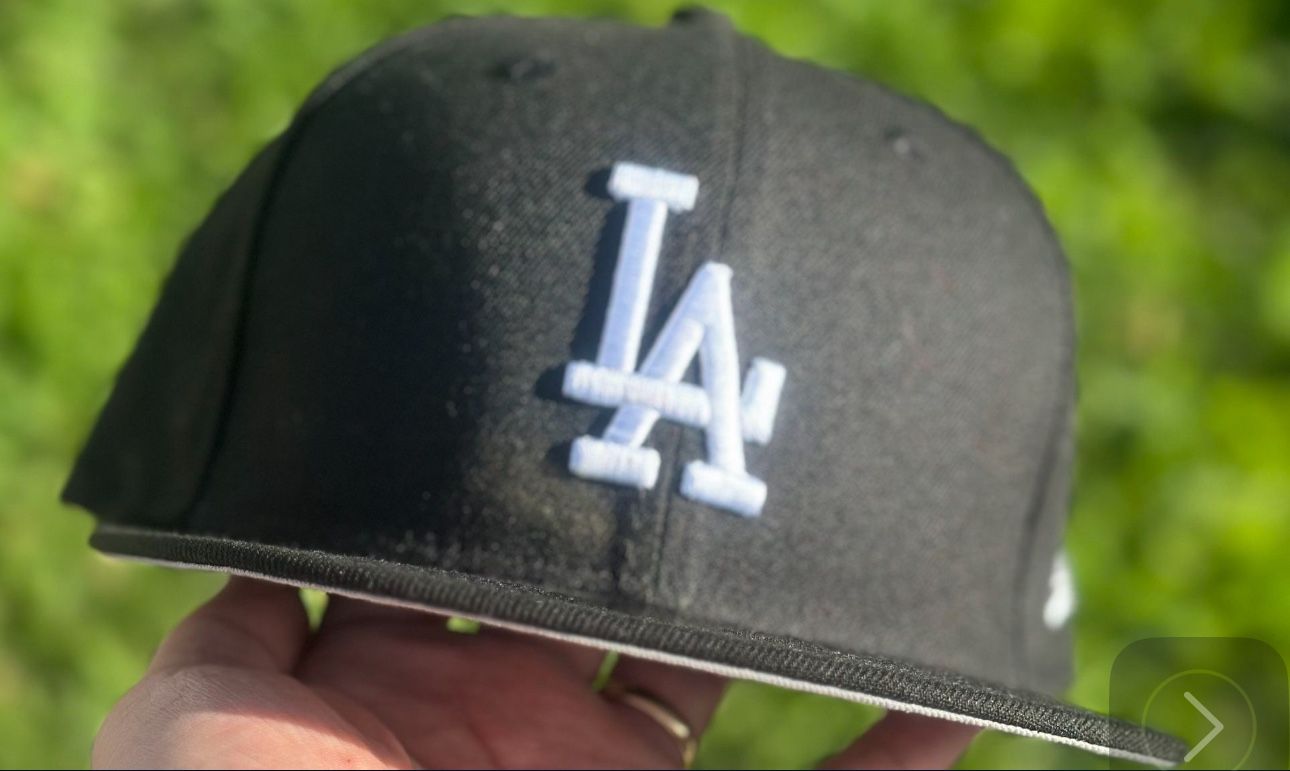 Los Angeles Dodgers Fitted Hat 7-3/8 Black -White LA
