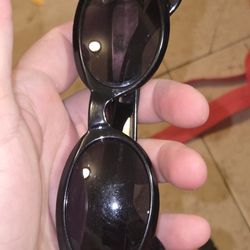 GUCCI SUNGLASSES 