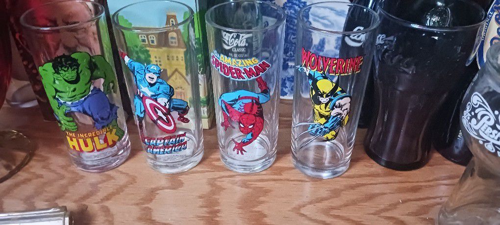 Set Of 4 Marvel Glass