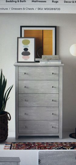 5 drawer dresser, barley used
