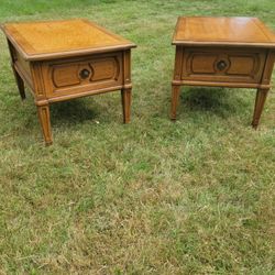 2 Matching Thomasville End Tables. for Sale in Peabody MA OfferUp