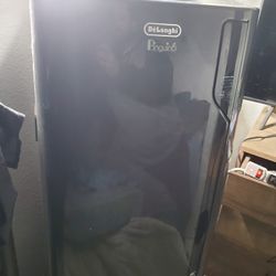 Delonghi Pinguino portable air conditioner