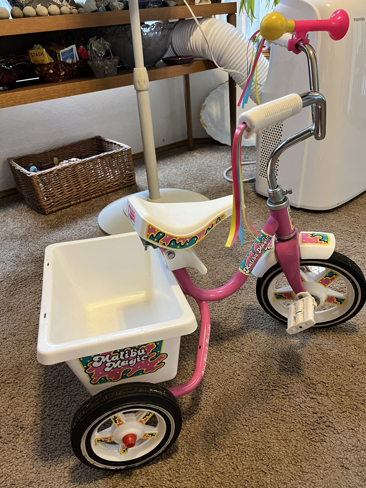 ✨Vintage 1991 ✨RARE✨ Roadmaster Malibu Magic PINK Tricycle USA Model #7869