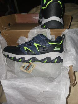 Boys Skechers Brand New Size " 3 "