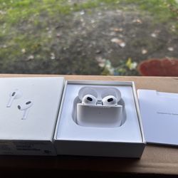 AirPods Gen 3
