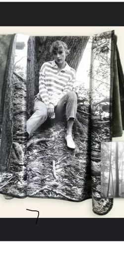 Taylor Swift Limited Folklore Blanket