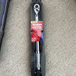Dura last electronic torque wrench 20 through 100 foot pounds