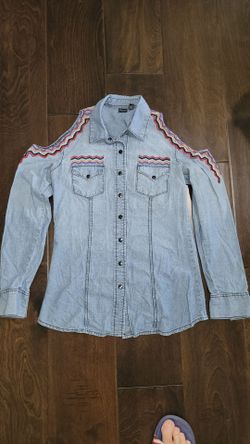 Women's Cruel Western Shirt Size Small Cash only