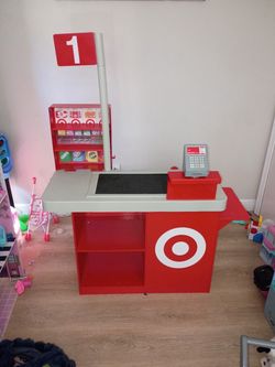 Target check out set w/ cart