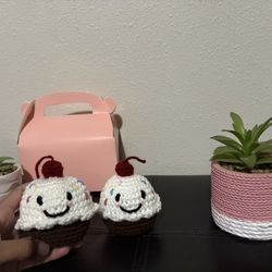 Handmade Crochet Chocolate Cupcakes 