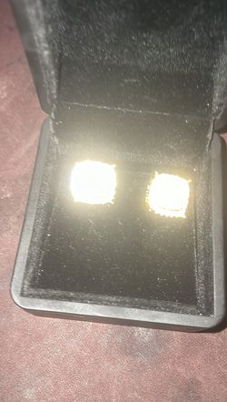 Square Gold Earrings (SEND BEST OFFER)