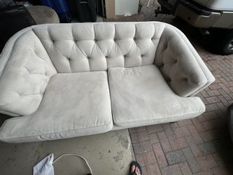 Etan Allen lover seat