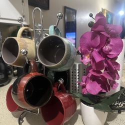 Mug Holder ( Mugs Included )