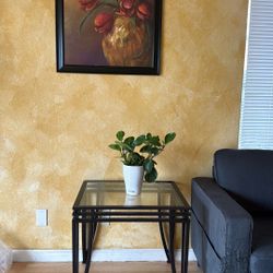 Glass table Beautiful for Living Room W/ Flowers 