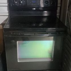 Electric Stove And Microwave 