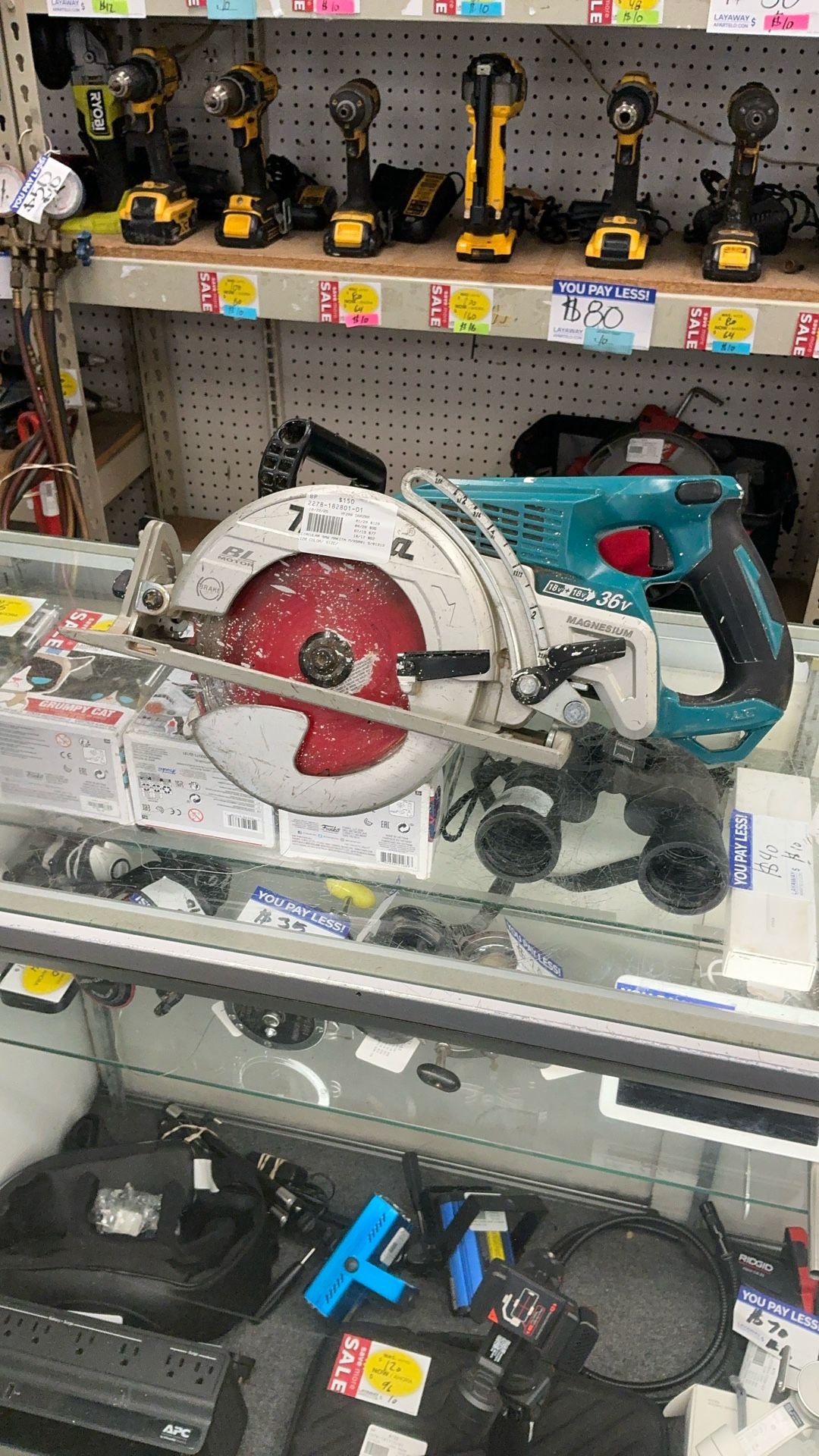 Makita Cordless Saw With 2 Batteries. NO CHARGER