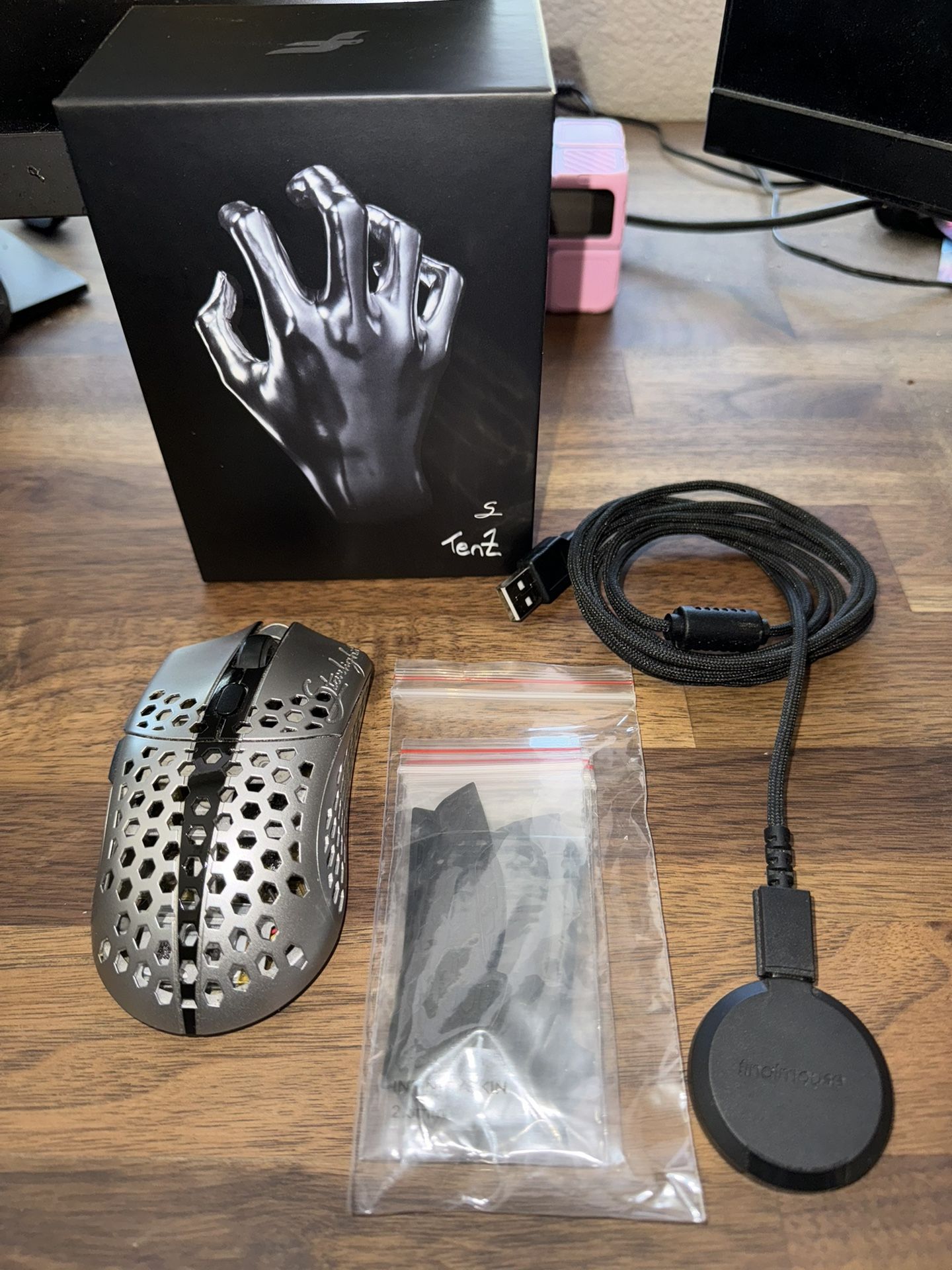 Finalmouse Starlight-12 Tenz Edition (Small)